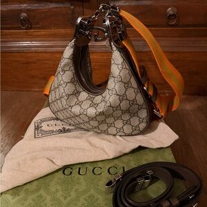 Gucci Attache Small Shoulder Bag In Beige And Ebony Supreme Canvas
Authentic